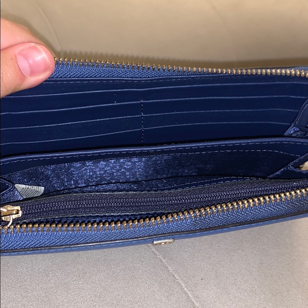 Kate Spade Wallet - Picture 5 of 6